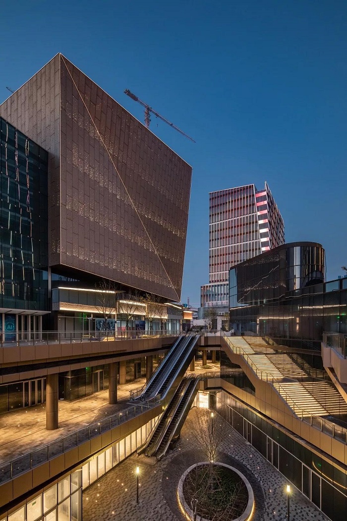 上海國(guó)際傳媒港